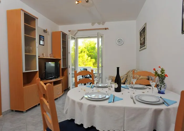 Daire Mariner Sutivan